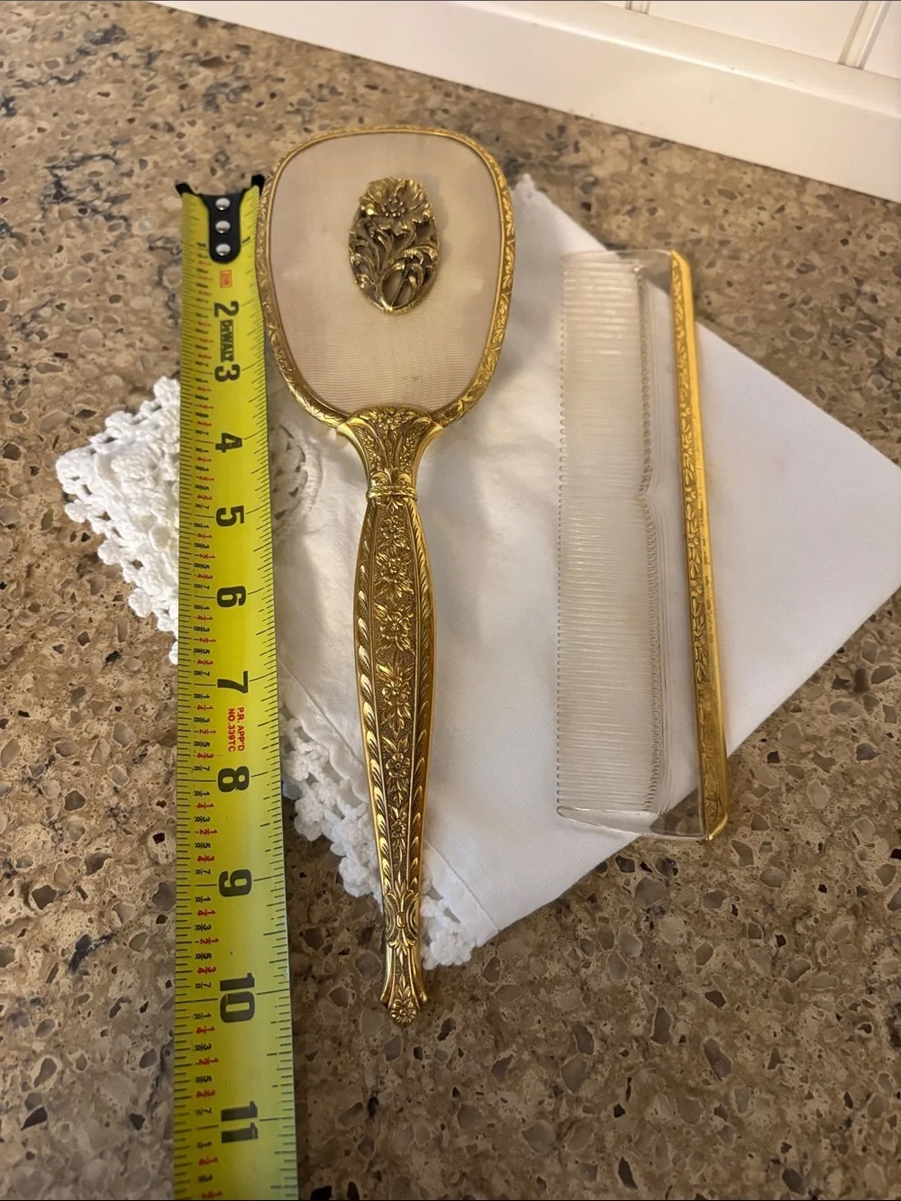 Vintage vanity set